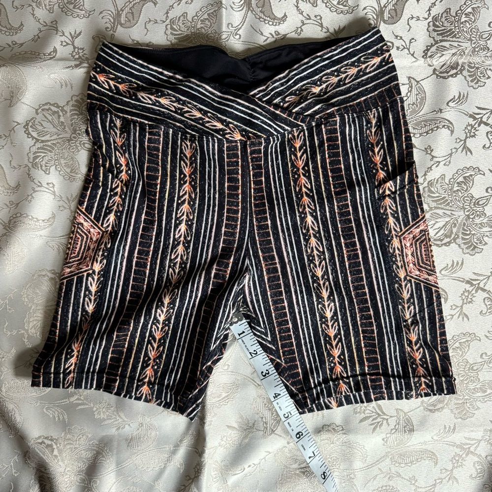 Wolven Yoga Bike Shorts